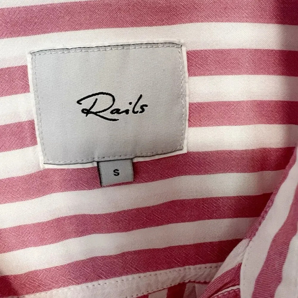 RAILS‎ Val Top in Garnet White Stripe Front Tie - Picture 5 of 9